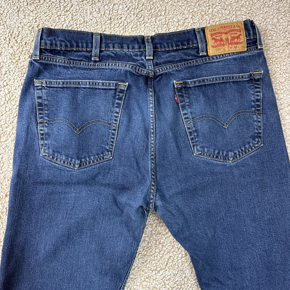Levi's 505 Jeans Mens 38x30 Blue Regular Straight Medium Wash Mid Rise Denim - Picture 16 of 16